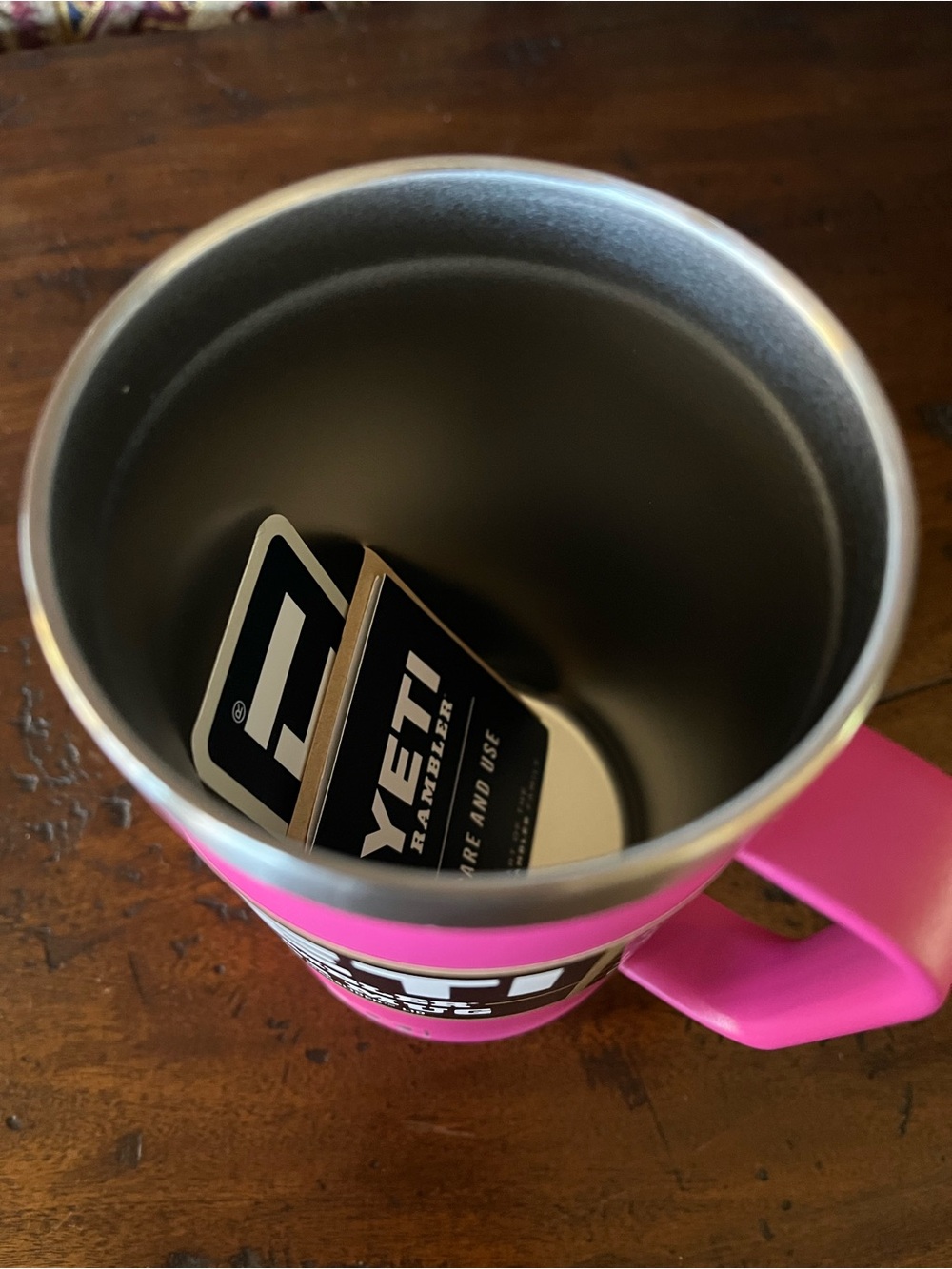 Yeti Rambler 24 oz Travel Mug in Prickly Pear Pink - NWT - Picture 4 of 4